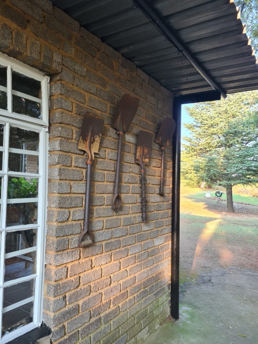 4 Bedroom Property for Sale in Deneysville Free State